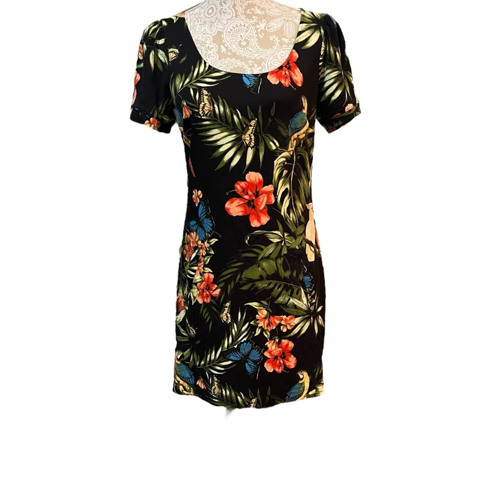 Women’s Size Small 
NY&C ( New York & Company